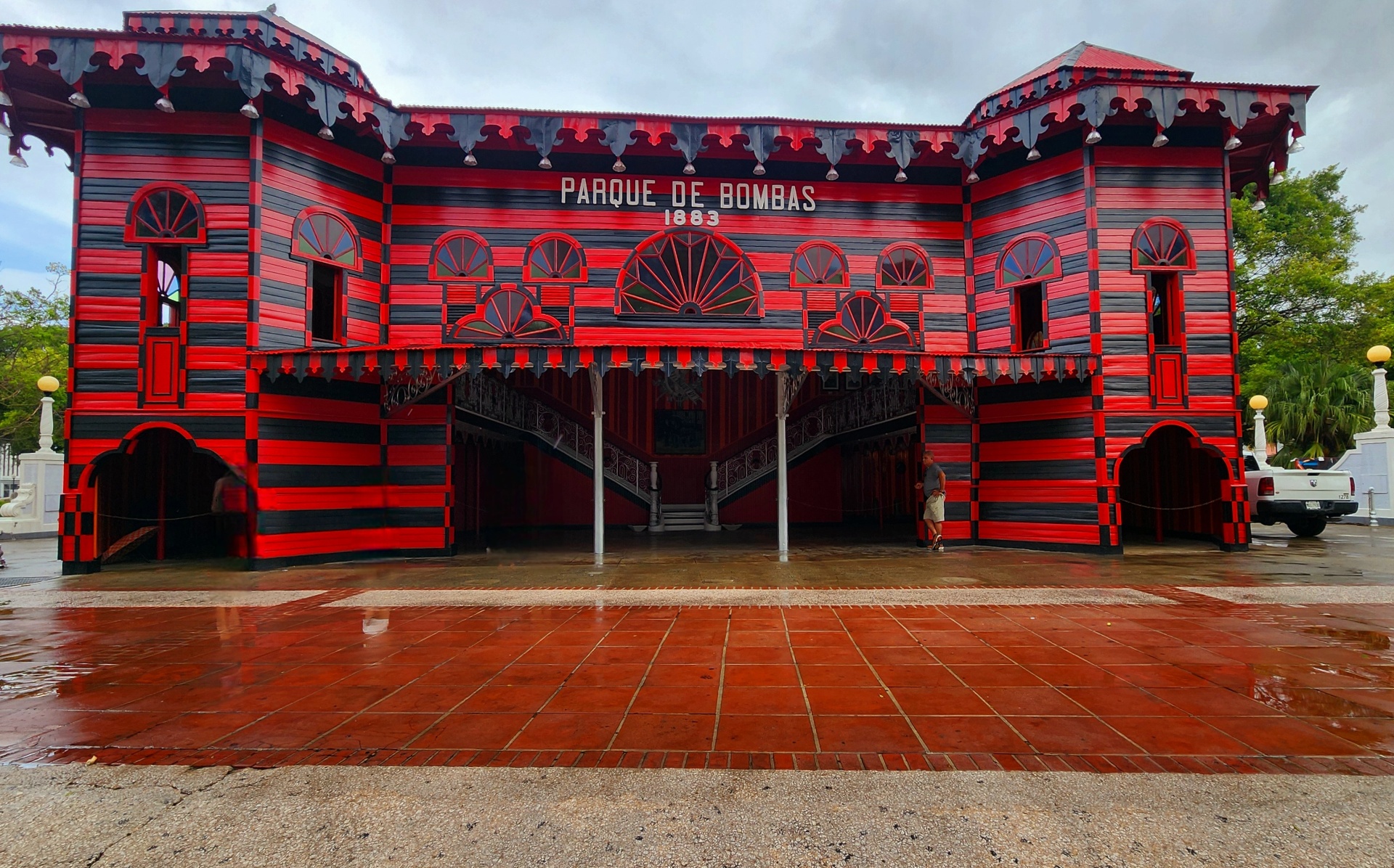 Ponce City and Waterfall Tour